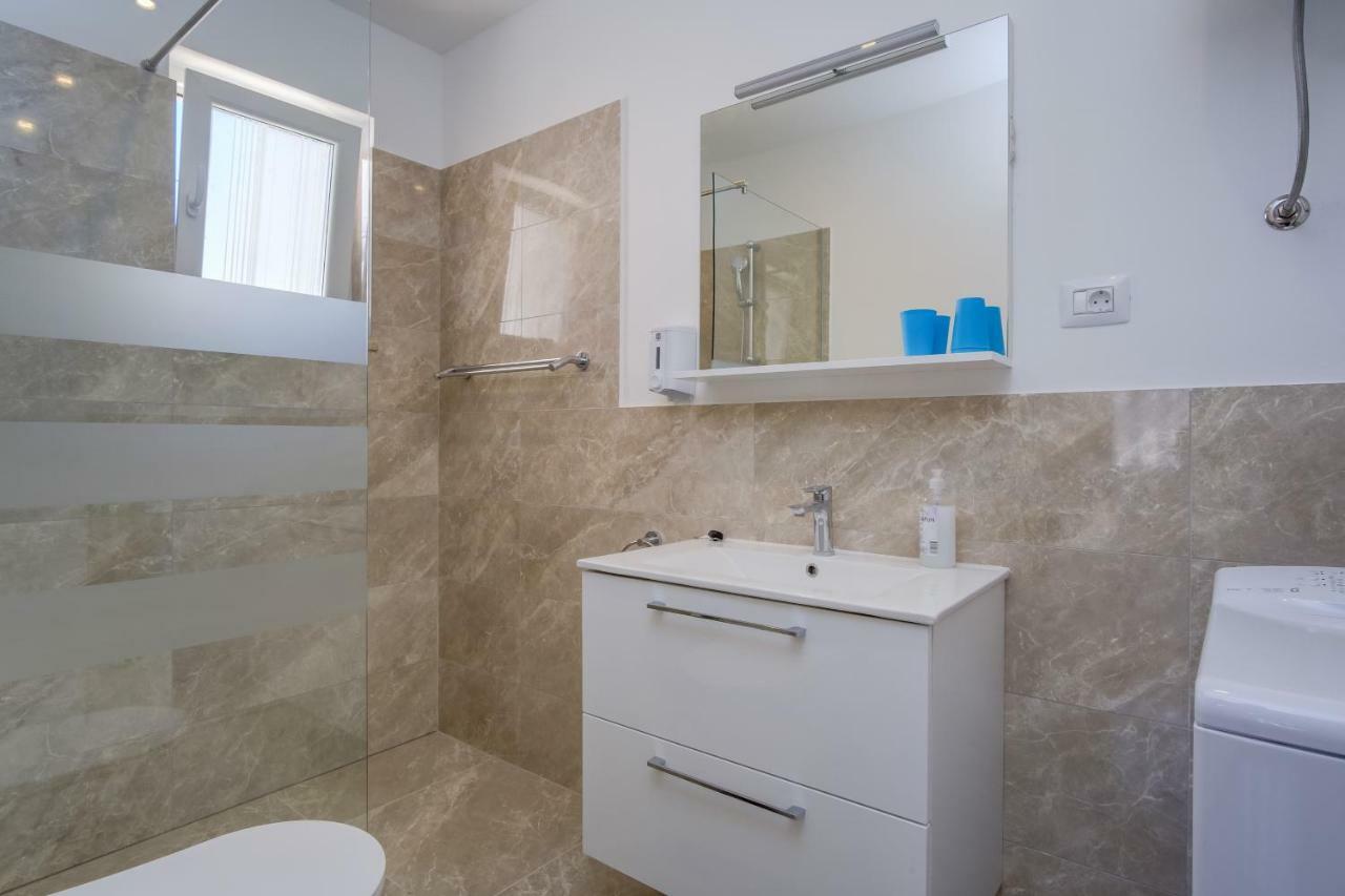 Apartmani Beatrice Mali Lošinj Extérieur photo